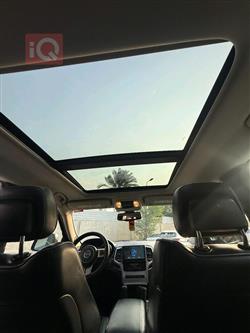 جیپ گراند شیرۆکی